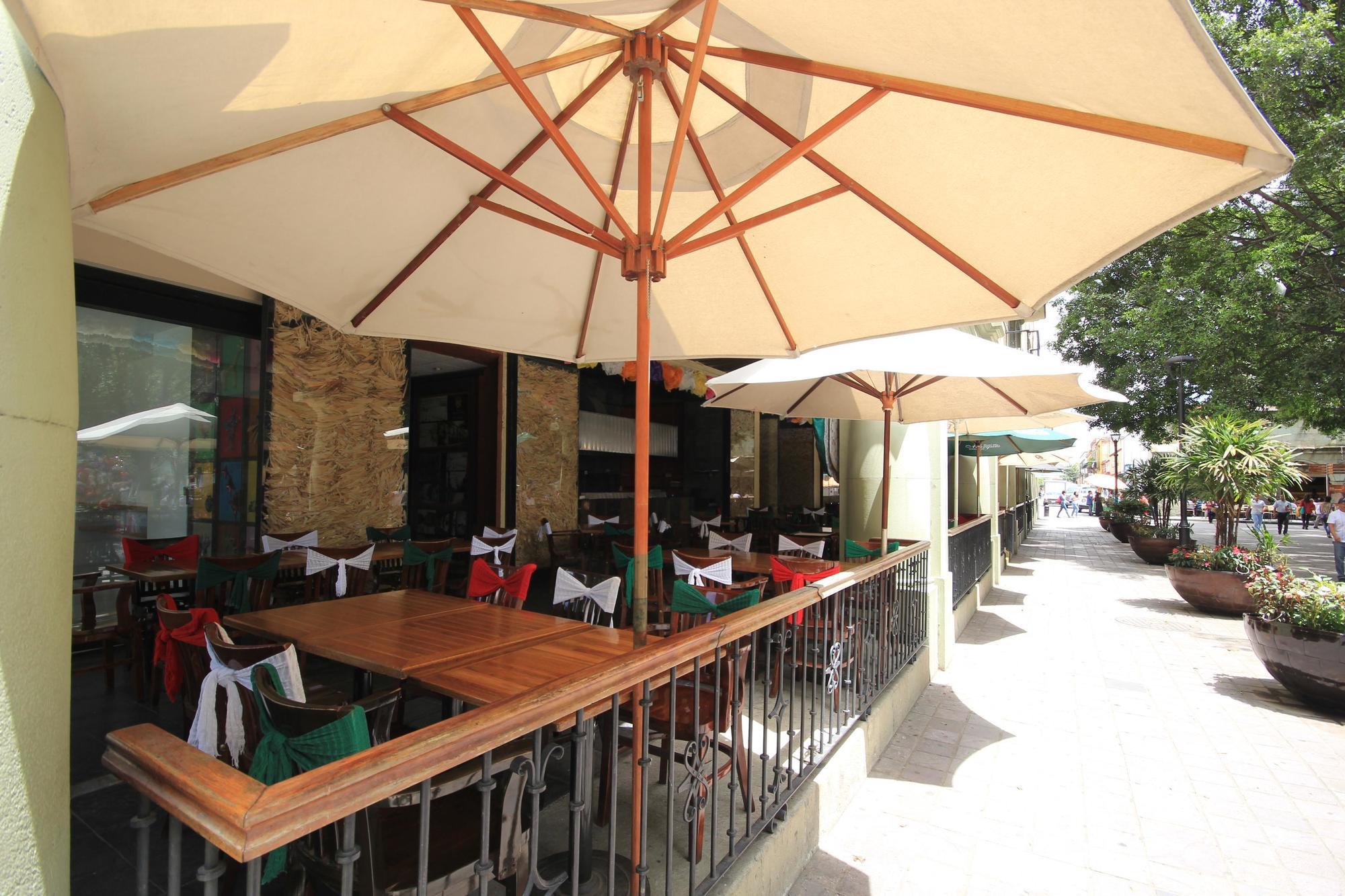 Hotel Marques Del Valle Oaxaca Екстер'єр фото